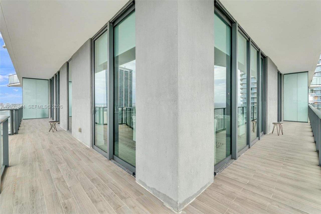 1300 S Miami Ave , Unit PH5110, Miami, FL 33130 Photo
