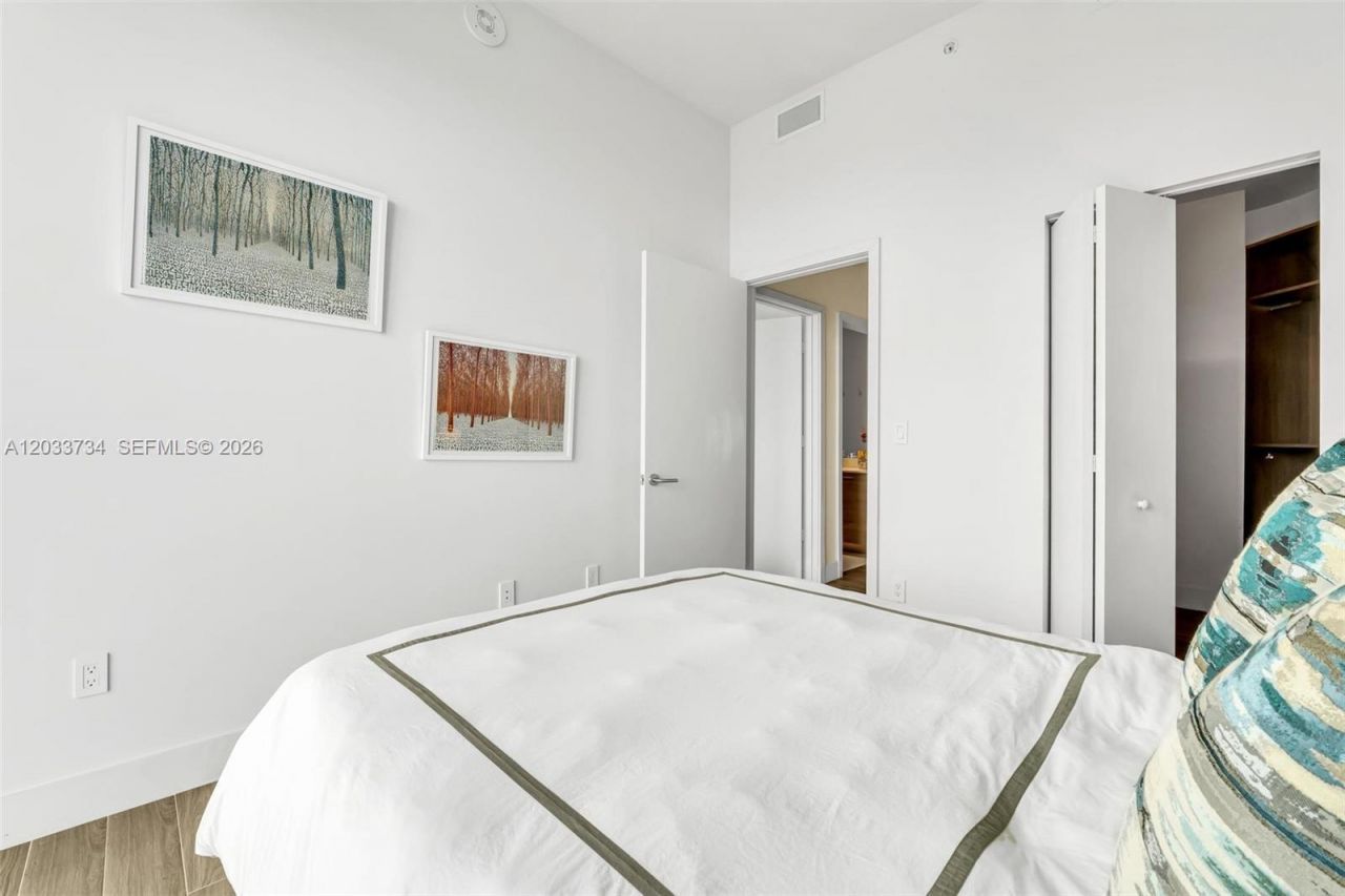 1300 S Miami Ave , Unit PH5110, Miami, FL 33130 Photo