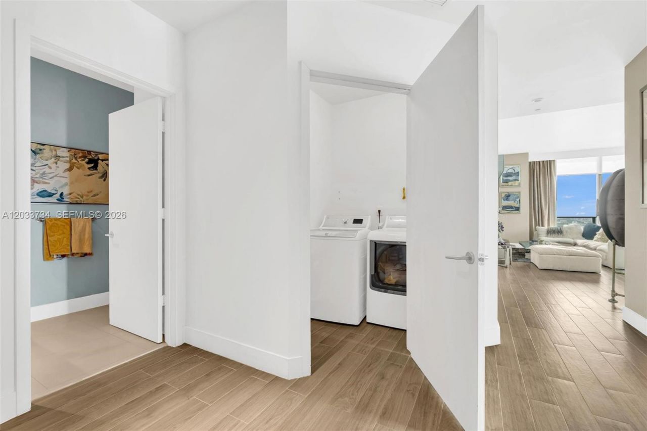 1300 S Miami Ave , Unit PH5110, Miami, FL 33130 Photo