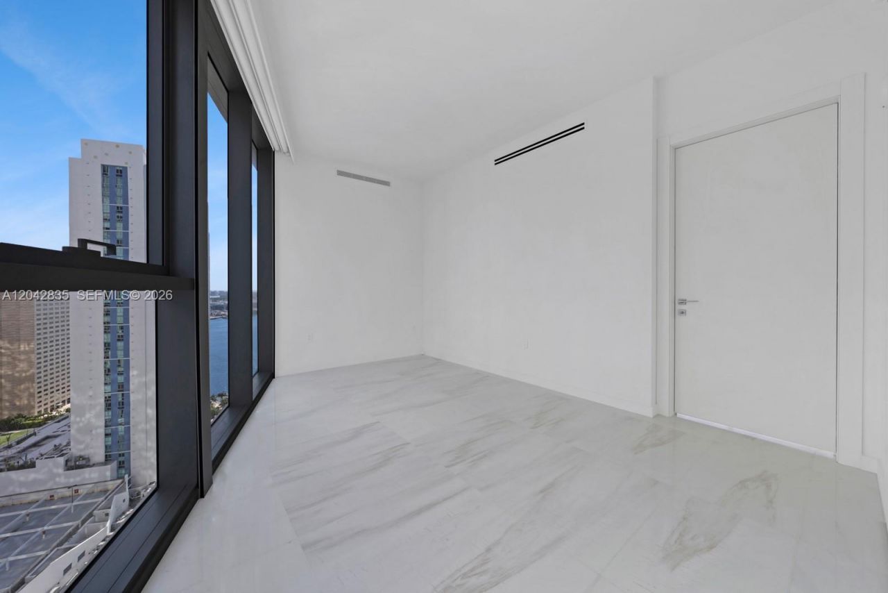 300 Biscayne Boulevard Way , Unit 2701, Miami, FL 33131 Photo