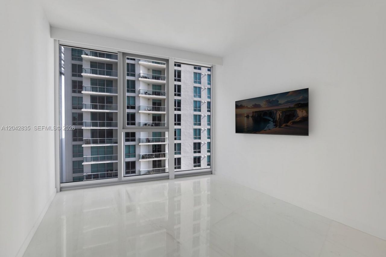 300 Biscayne Boulevard Way , Unit 2701, Miami, FL 33131 Photo