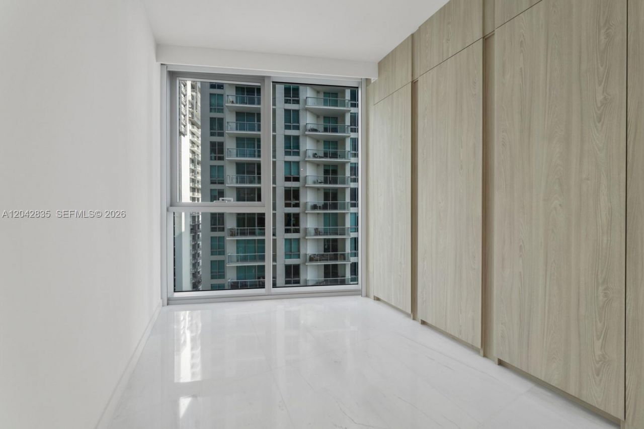 300 Biscayne Boulevard Way , Unit 2701, Miami, FL 33131 Photo