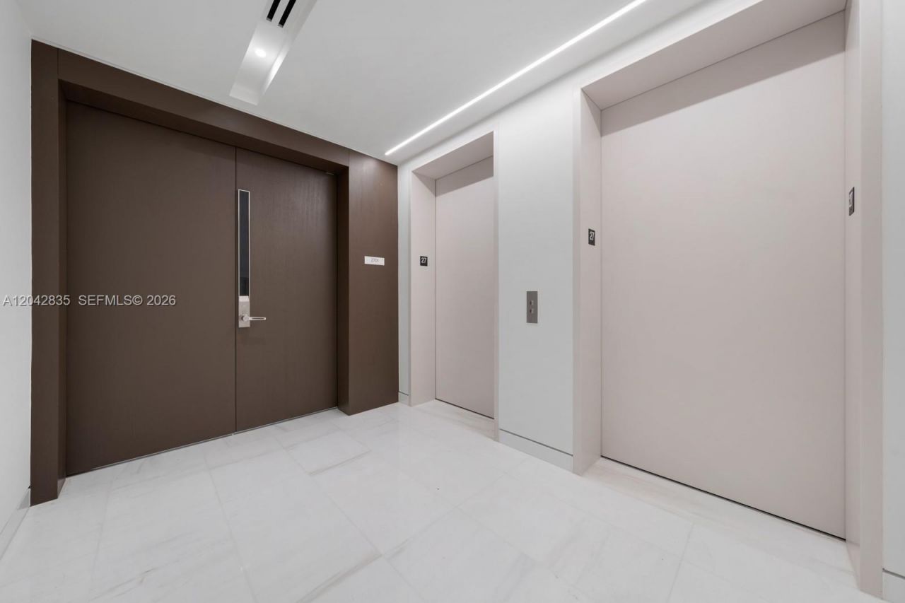 300 Biscayne Boulevard Way , Unit 2701, Miami, FL 33131 Photo