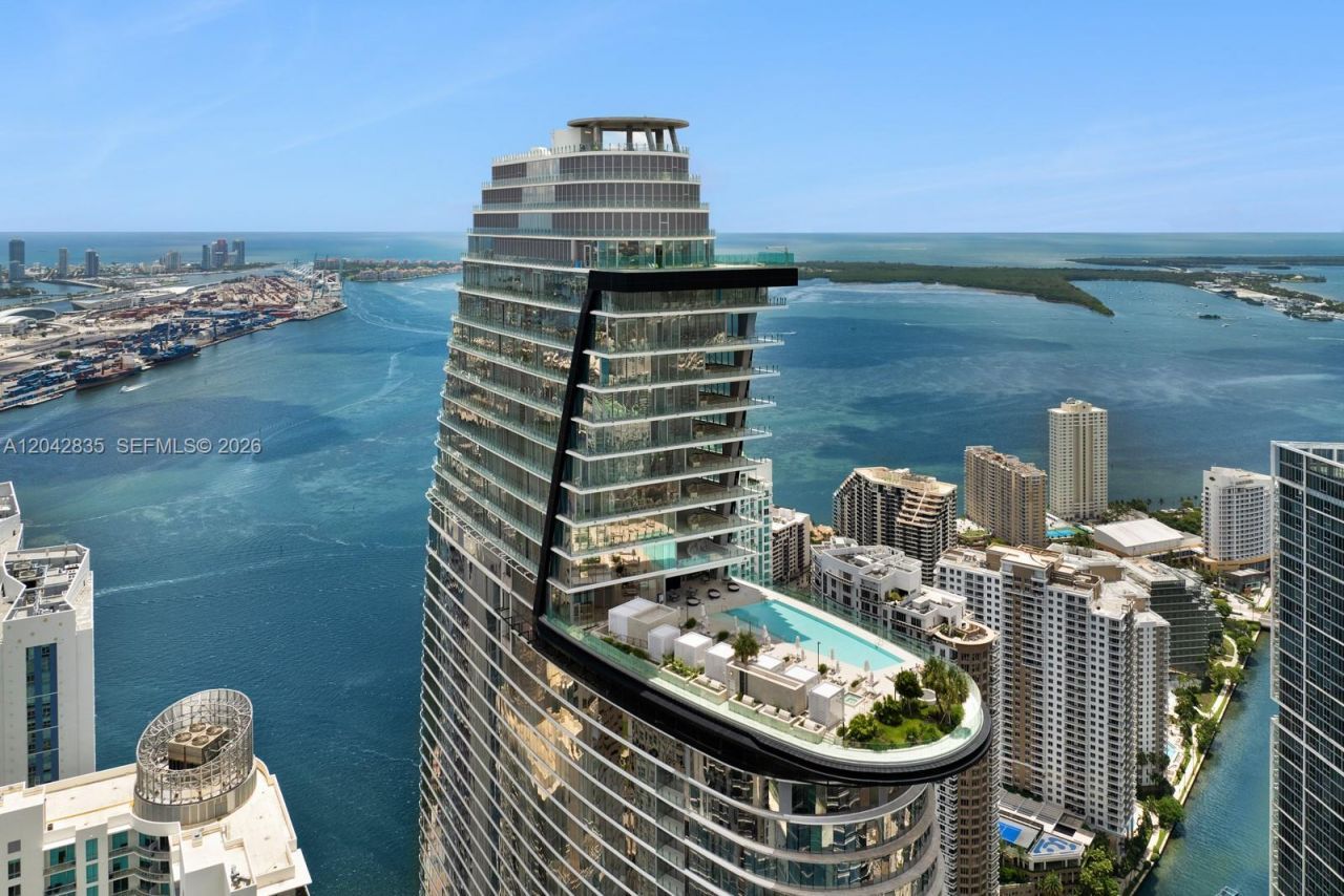 300 Biscayne Boulevard Way , Unit 2701, Miami, FL 33131 Photo