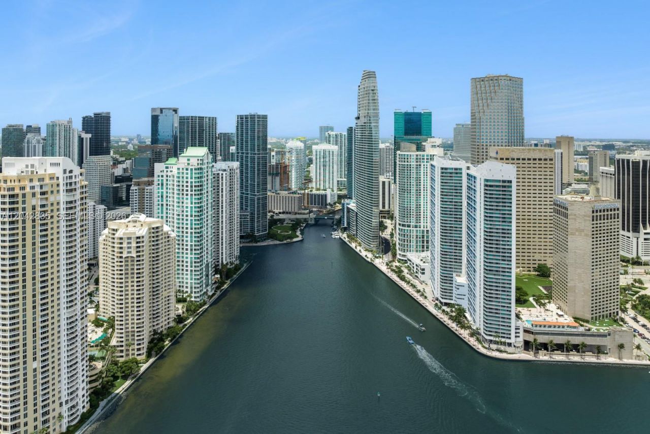 300 Biscayne Boulevard Way , Unit 2701, Miami, FL 33131 Photo
