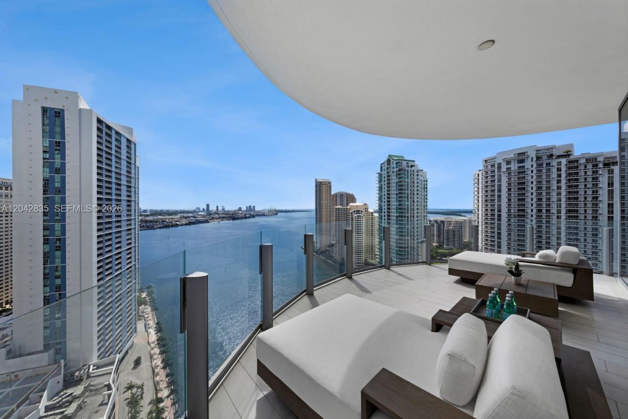 300 Biscayne Boulevard Way , Unit 2701, Miami, FL 33131 Photo