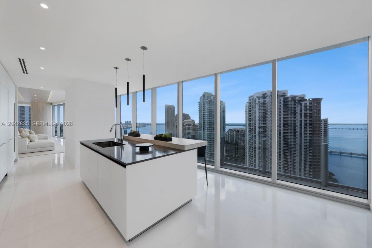 300 Biscayne Boulevard Way , Unit 2701, Miami, FL 33131 Photo