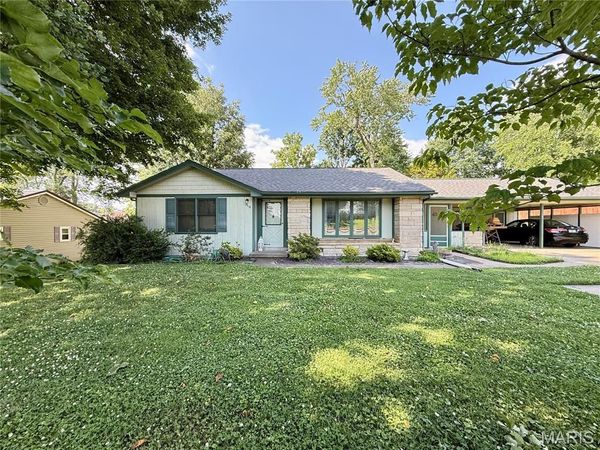 1518 W Jackson Boulevard , Jackson, MO 63755