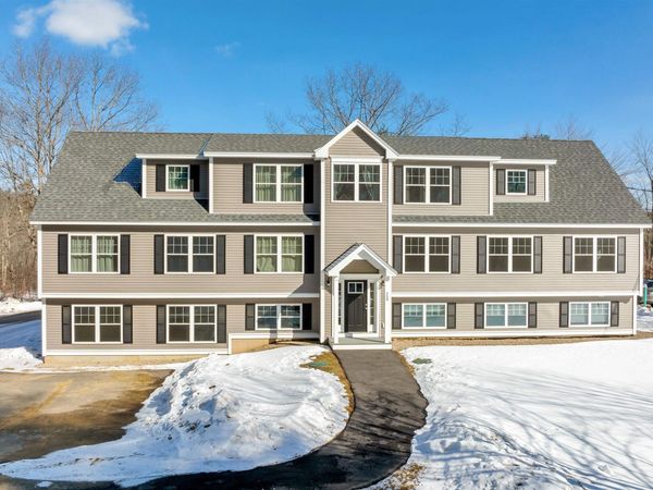 259 Stage Road, Unit 2, Nottingham, NH 03290