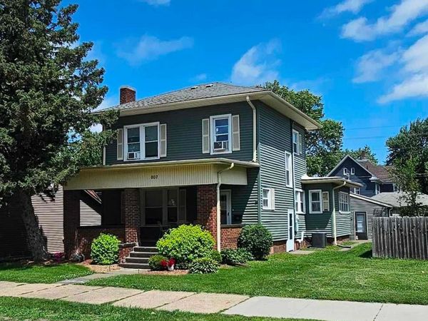 607 W Adams Street, Creston, IA 50801