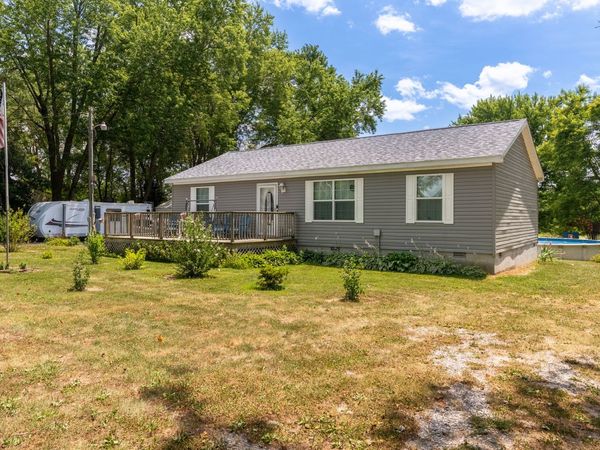 8184 Knox Road , West Frankfort, IL 62896