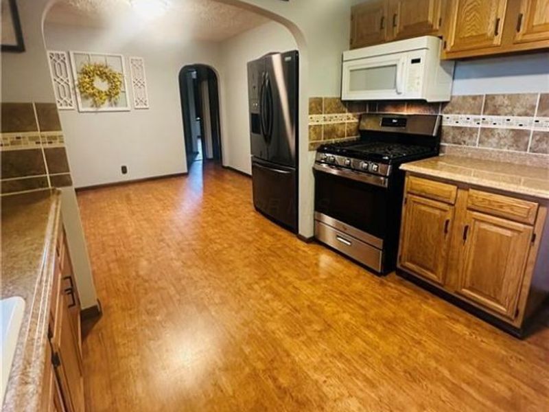 5966 Fairdale Drive, Cambridge, OH 43725 Photo 17