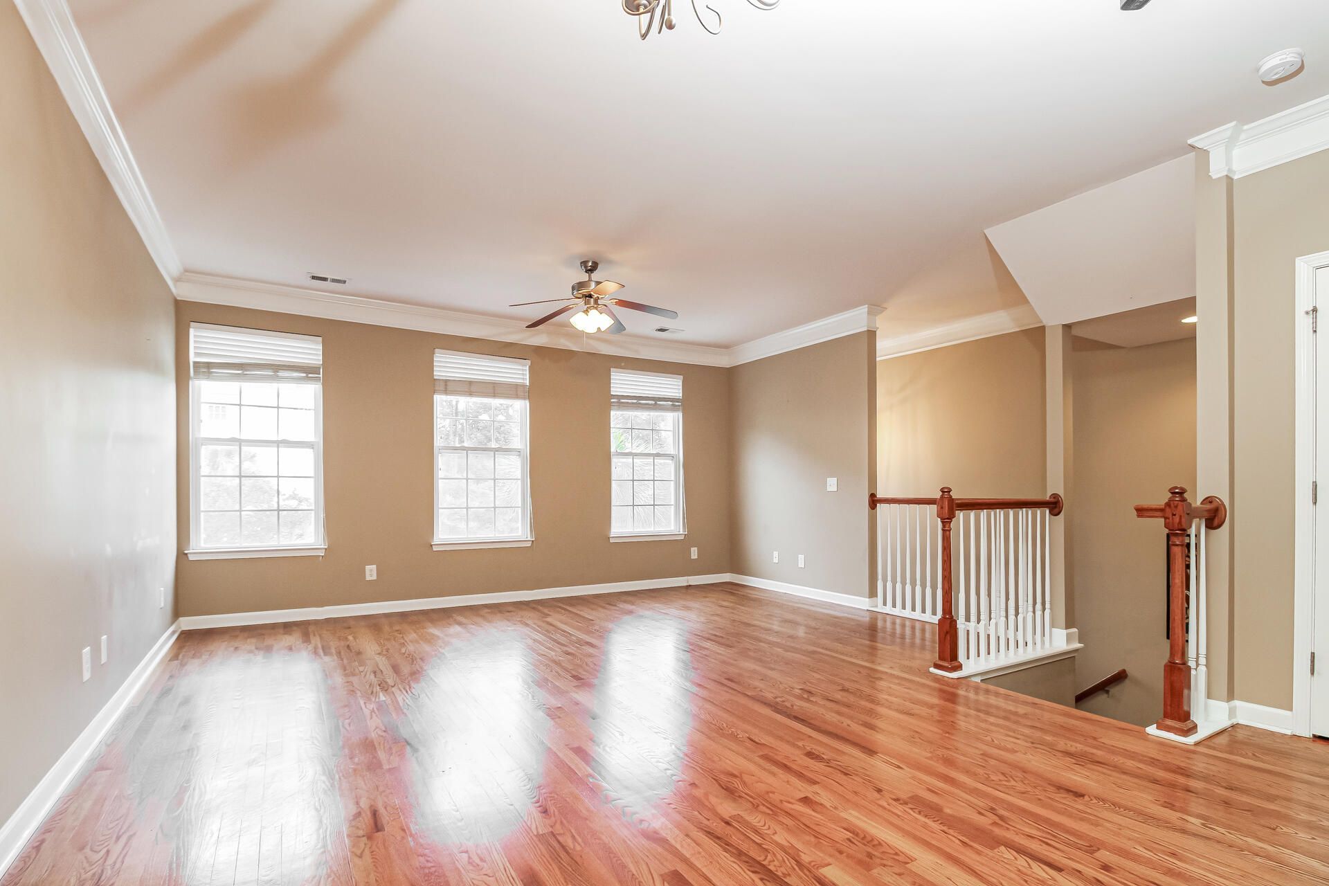 3533 Claremont Street Photo 7