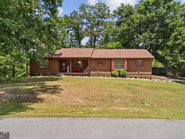 234 Chiefvan Terrace NE, Calhoun, GA 30701