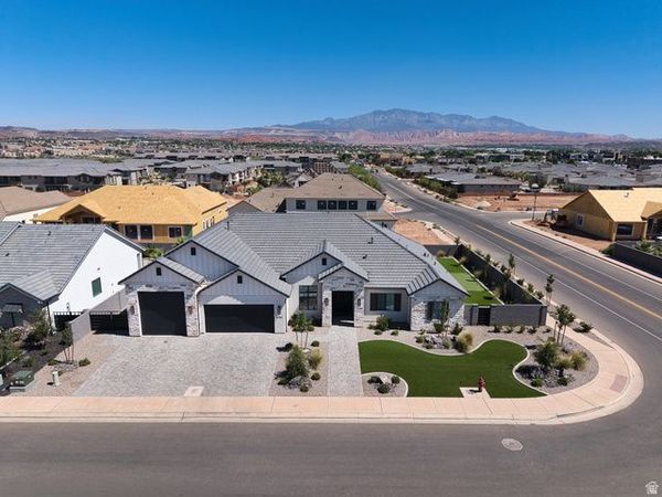2761 E MOORLAND DR , St. George, UT 84790