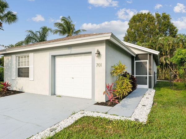 701 Key West Street, Boynton Beach, FL 33426