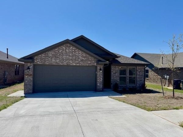 12828 NW 4th Terrace, Yukon, OK 73099