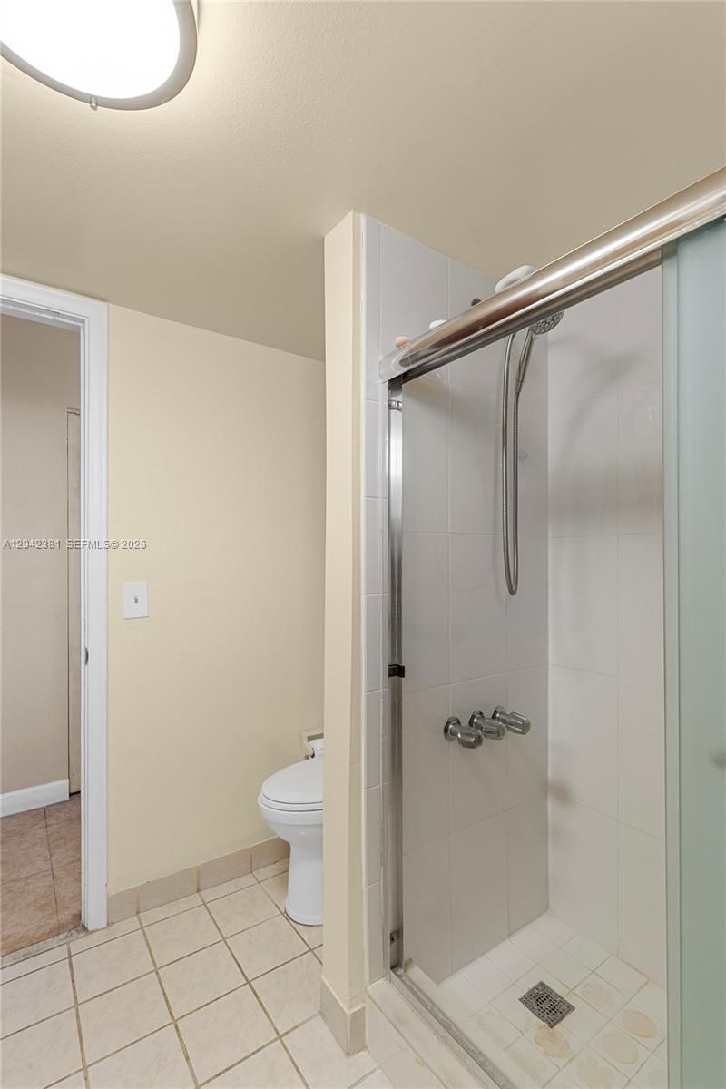 1800 W 54th St , Unit 209, Hialeah, FL 33012 Photo