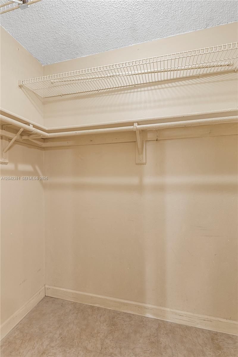 1800 W 54th St , Unit 209, Hialeah, FL 33012 Photo