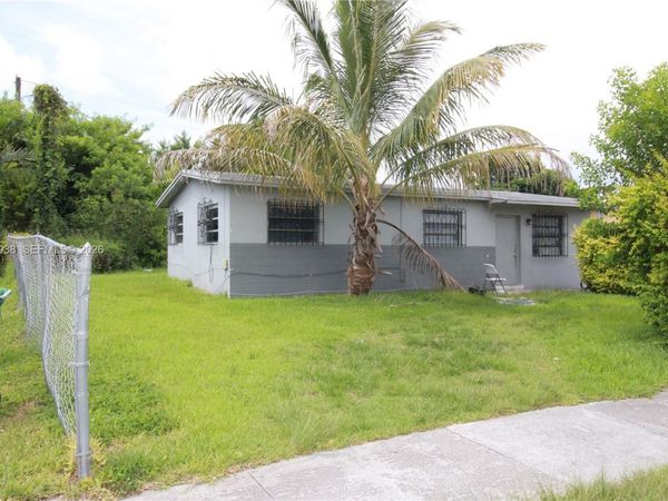10820 SW 220th St , Miami, FL 33170