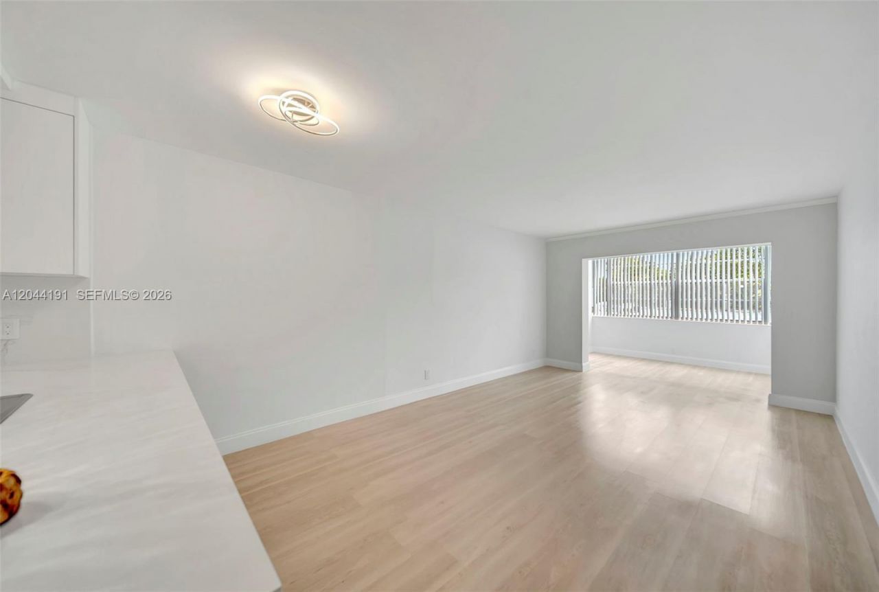 3100 Holiday Springs Blvd , Unit 111, Margate, FL 33063 Photo