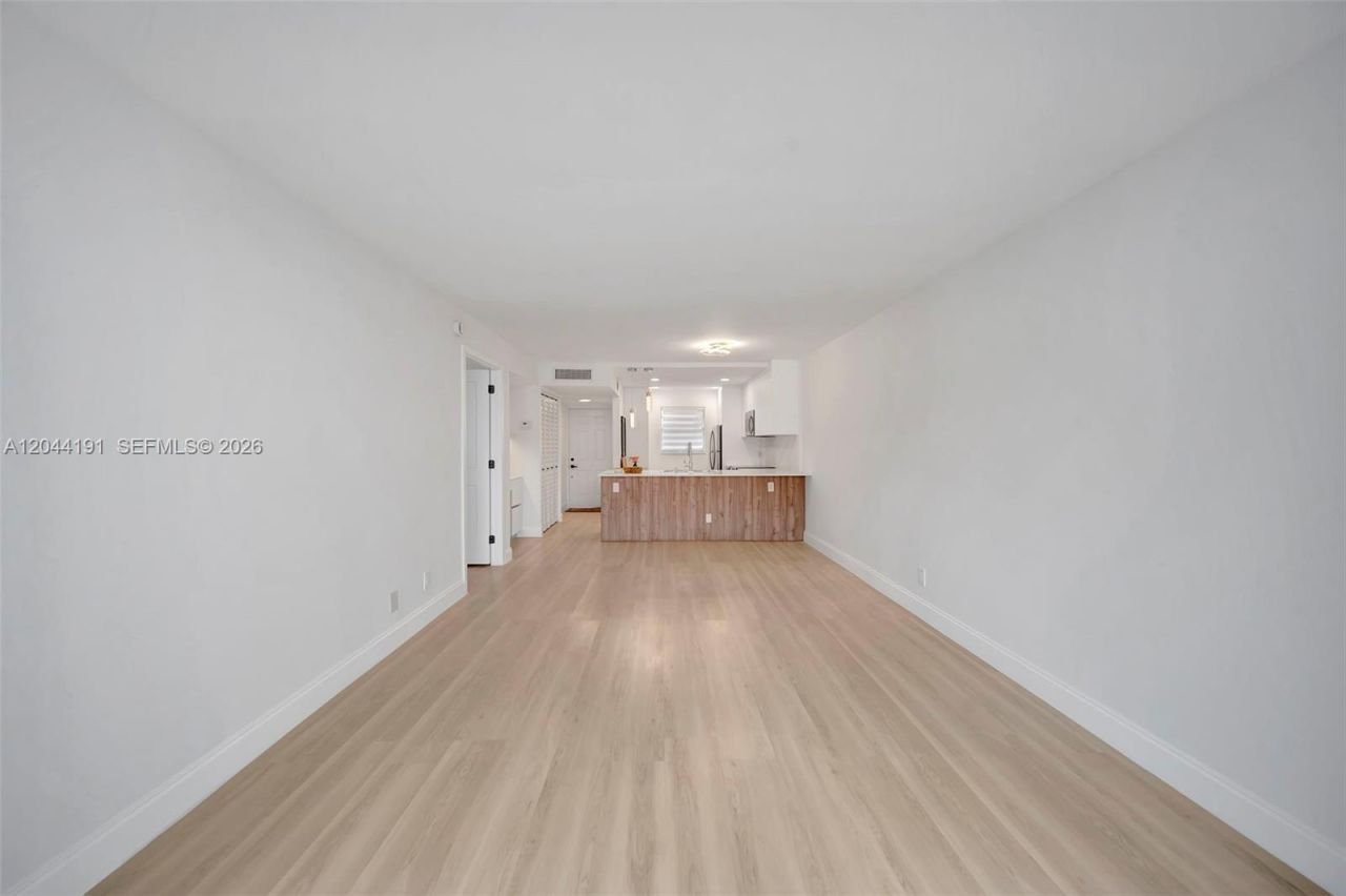 3100 Holiday Springs Blvd , Unit 111, Margate, FL 33063 Photo