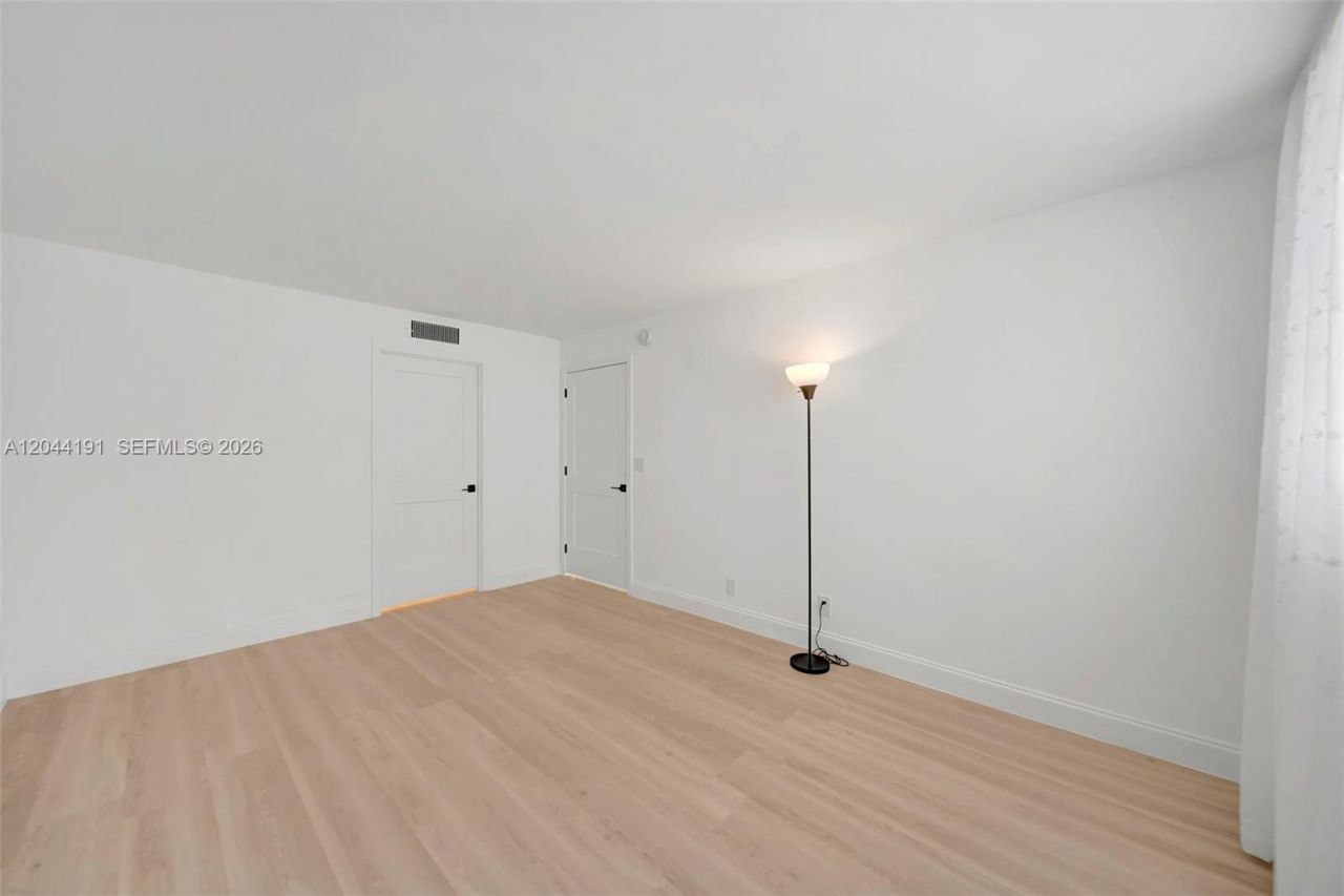 3100 Holiday Springs Blvd , Unit 111, Margate, FL 33063 Photo