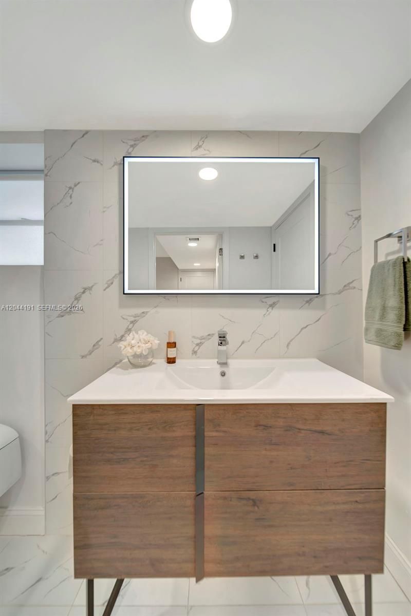 3100 Holiday Springs Blvd , Unit 111, Margate, FL 33063 Photo