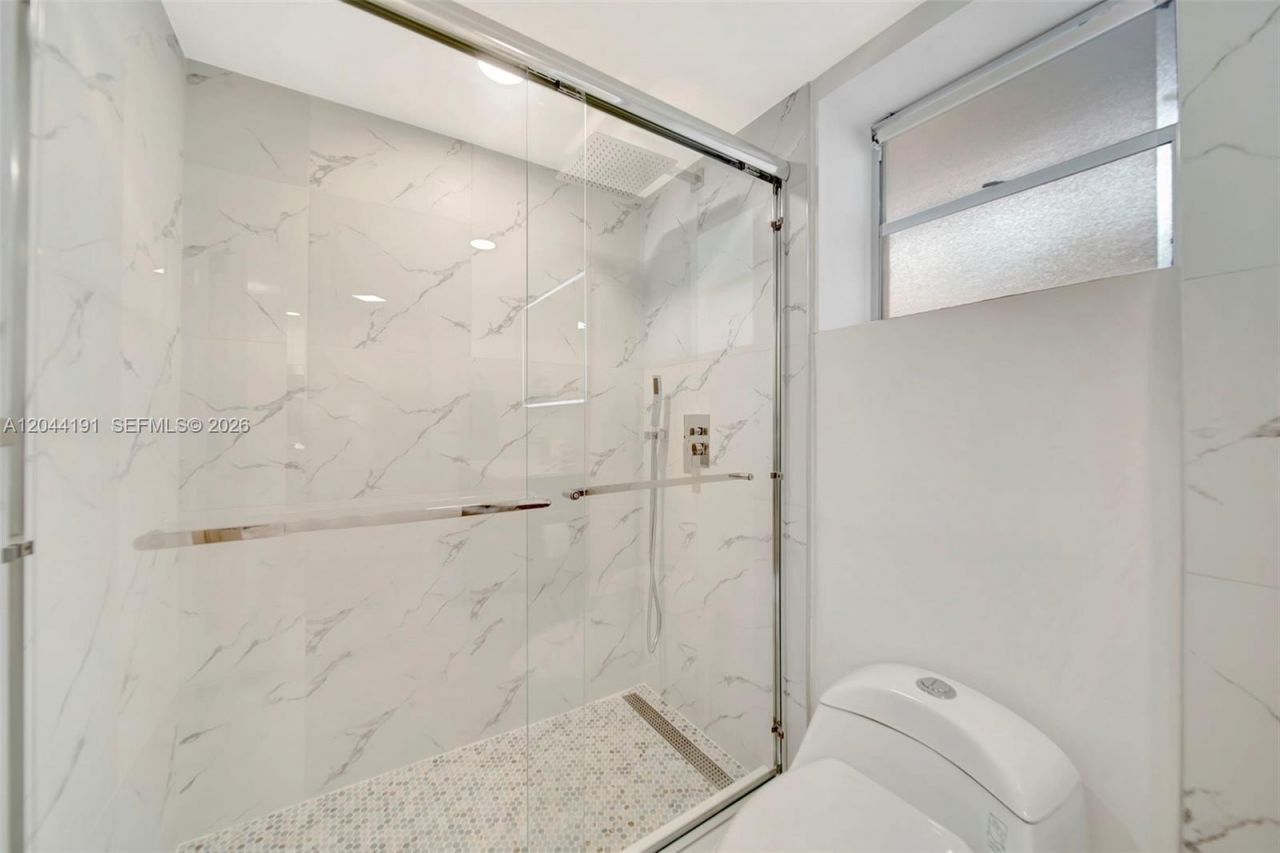 3100 Holiday Springs Blvd , Unit 111, Margate, FL 33063 Photo