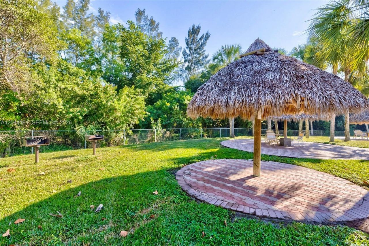 3100 Holiday Springs Blvd , Unit 111, Margate, FL 33063 Photo