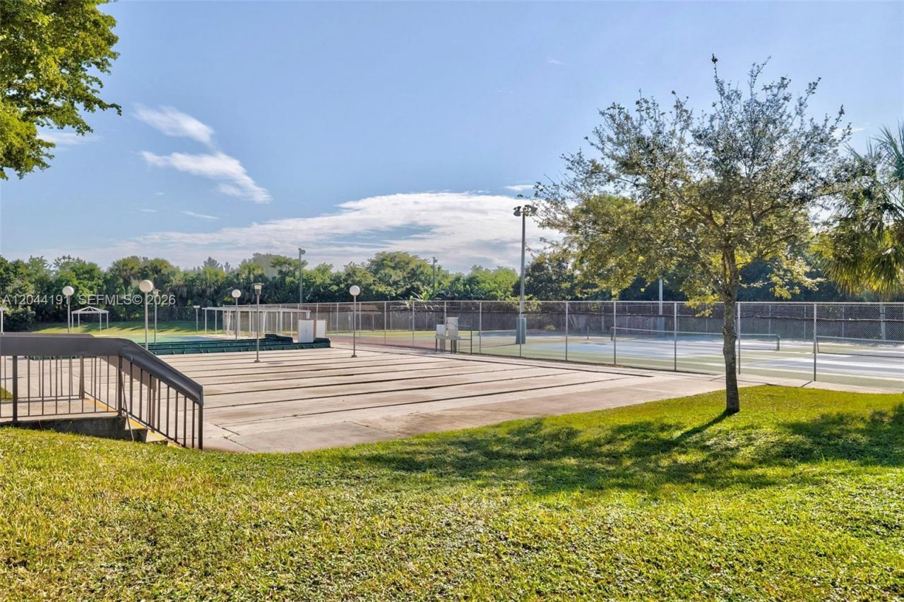 3100 Holiday Springs Blvd , Unit 111, Margate, FL 33063 Photo