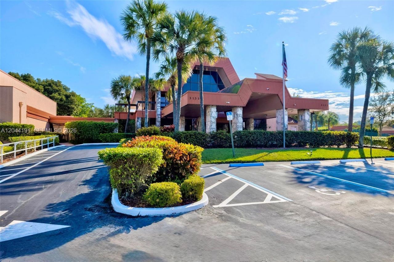 3100 Holiday Springs Blvd , Unit 111, Margate, FL 33063 Photo