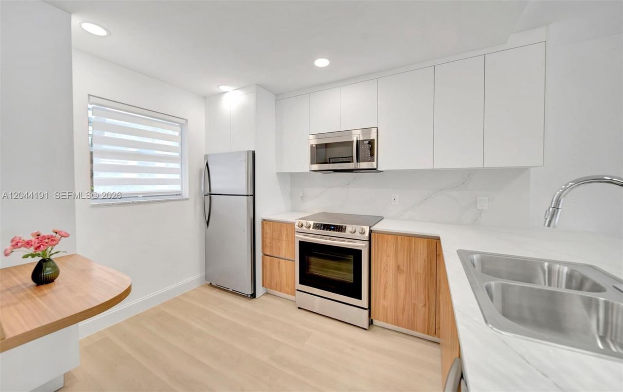 3100 Holiday Springs Blvd , Unit 111, Margate, FL 33063 Photo