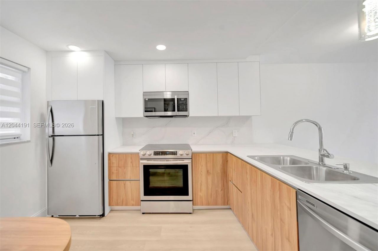 3100 Holiday Springs Blvd , Unit 111, Margate, FL 33063 Photo