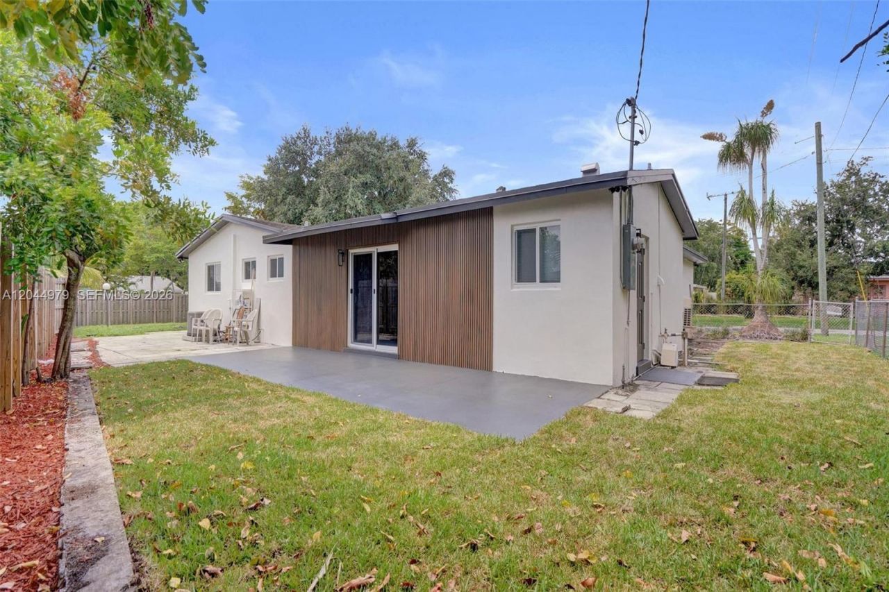 211 SW 64th Ave , Pembroke Pines, FL 33023 Photo