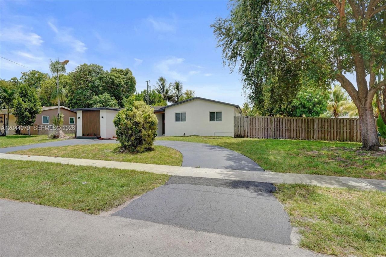 211 SW 64th Ave, Pembroke Pines, FL 33023 Photo