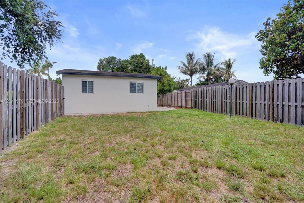 211 SW 64th Ave, Pembroke Pines, FL 33023 Photo