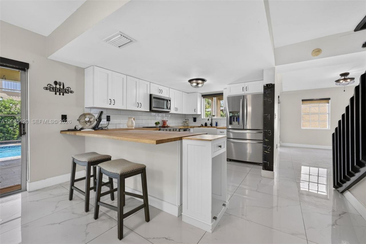 Please Call For Address, Miami, FL 33196 Photo