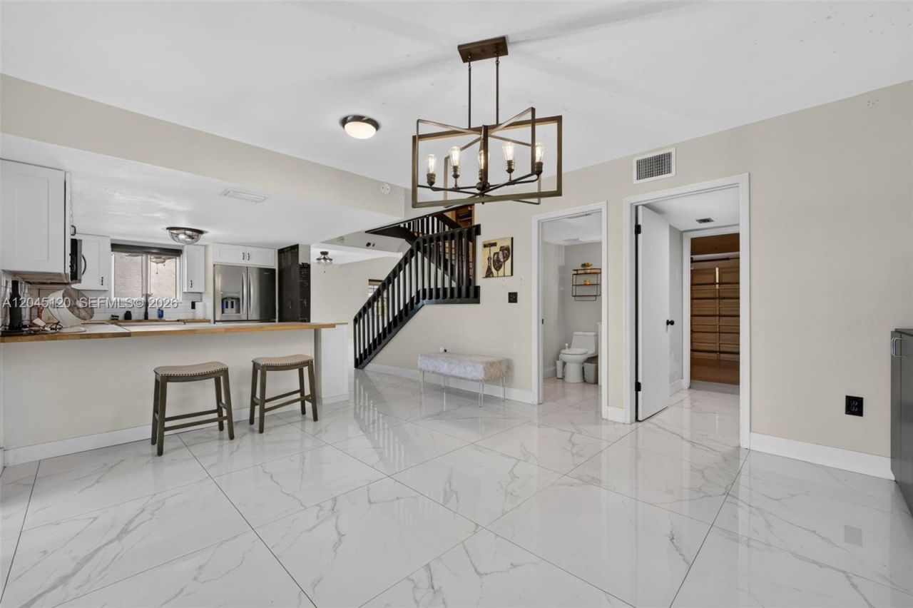 Please Call For Address, Miami, FL 33196 Photo