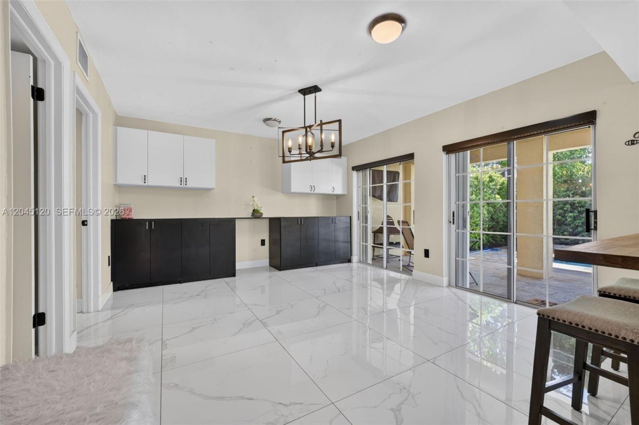 Please Call For Address, Miami, FL 33196 Photo