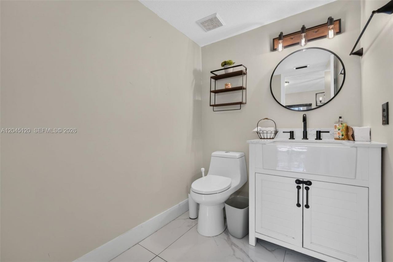 Please Call For Address, Miami, FL 33196 Photo