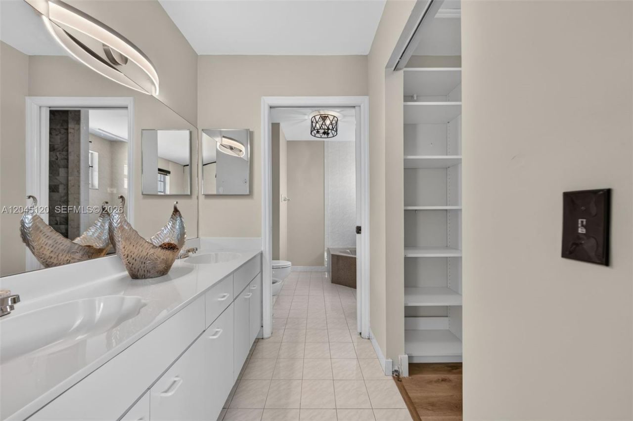 Please Call For Address, Miami, FL 33196 Photo
