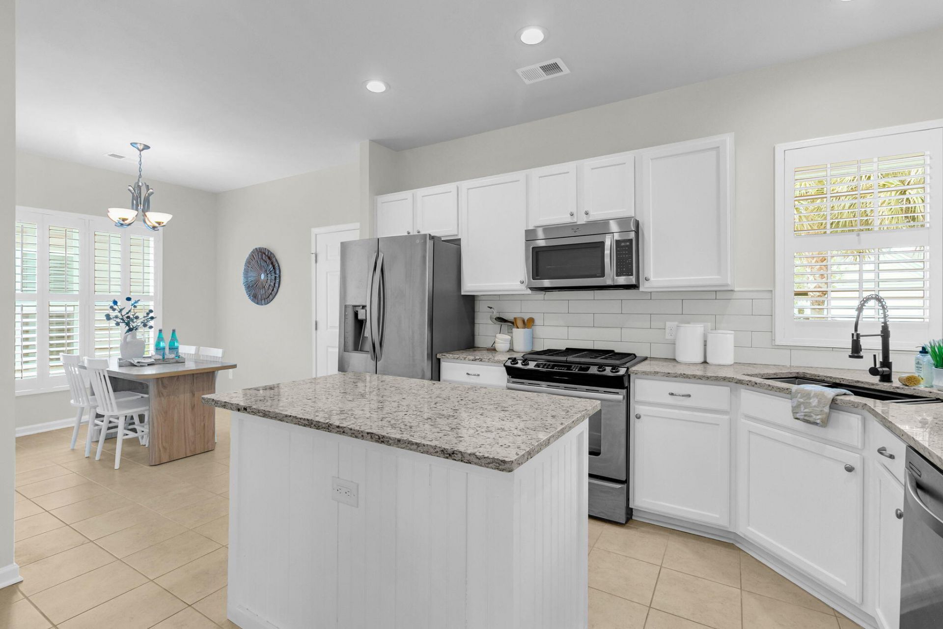 109 Harbor Point Court Photo 15
