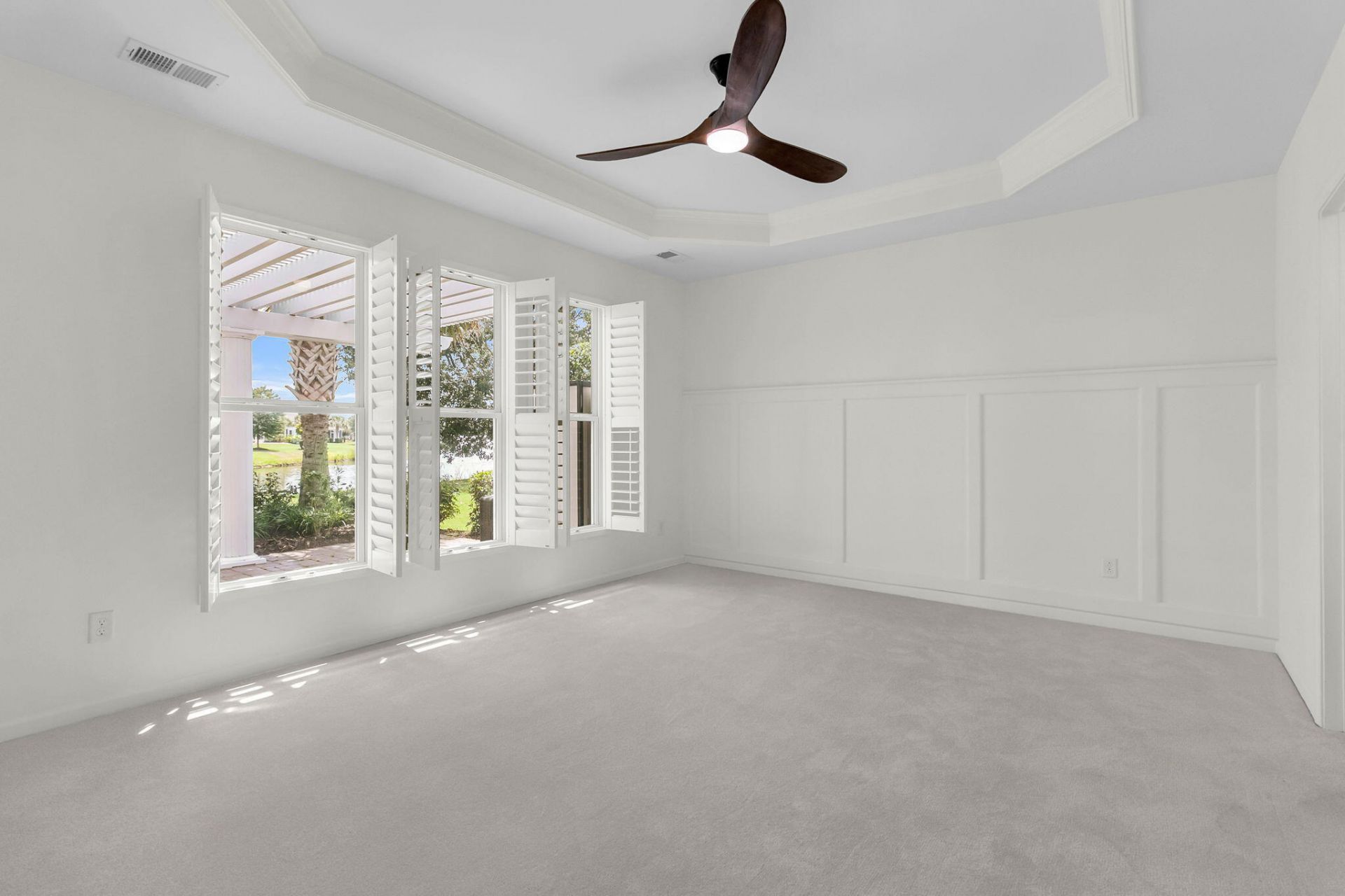 109 Harbor Point Court Photo 17