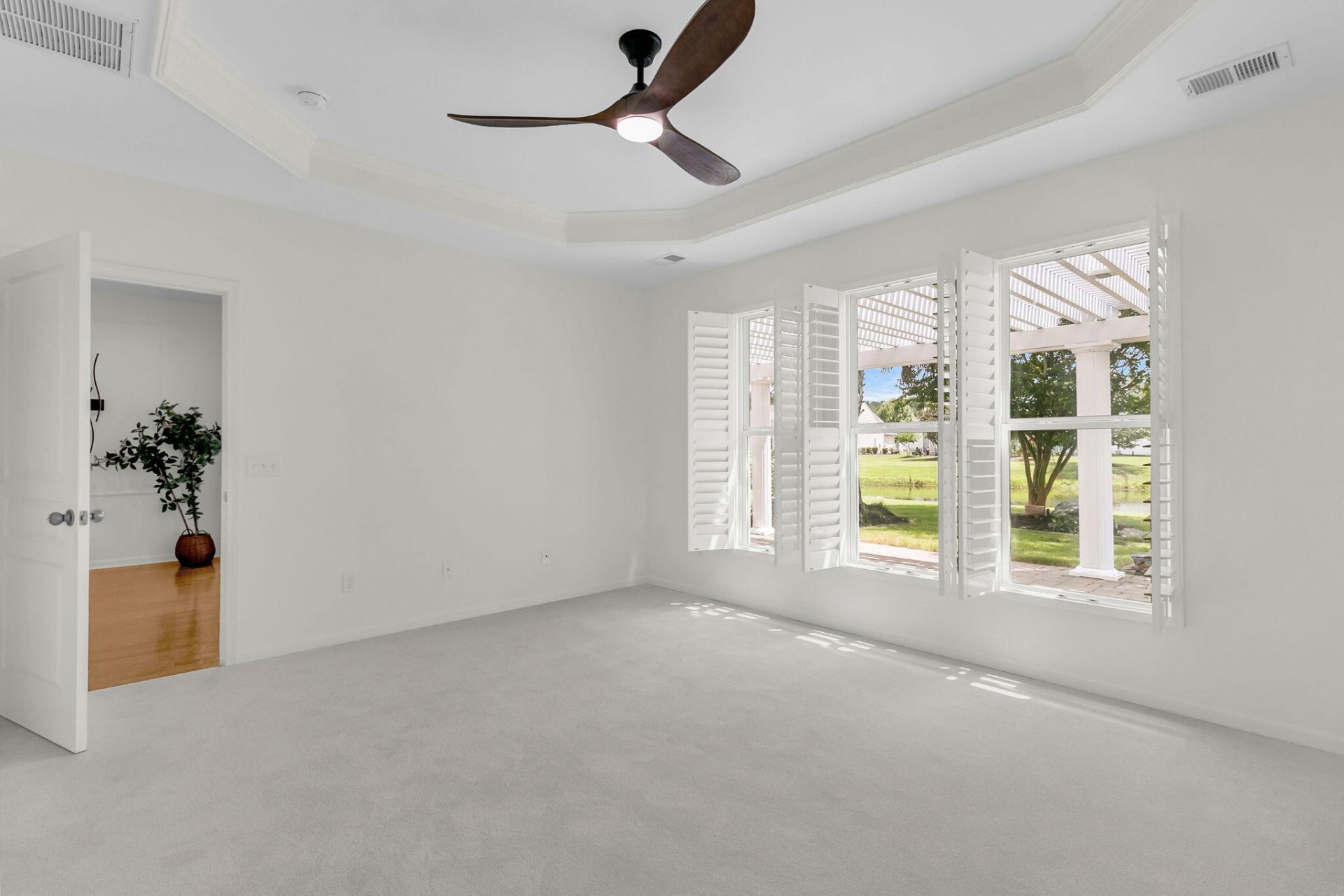 109 Harbor Point Court Photo 19