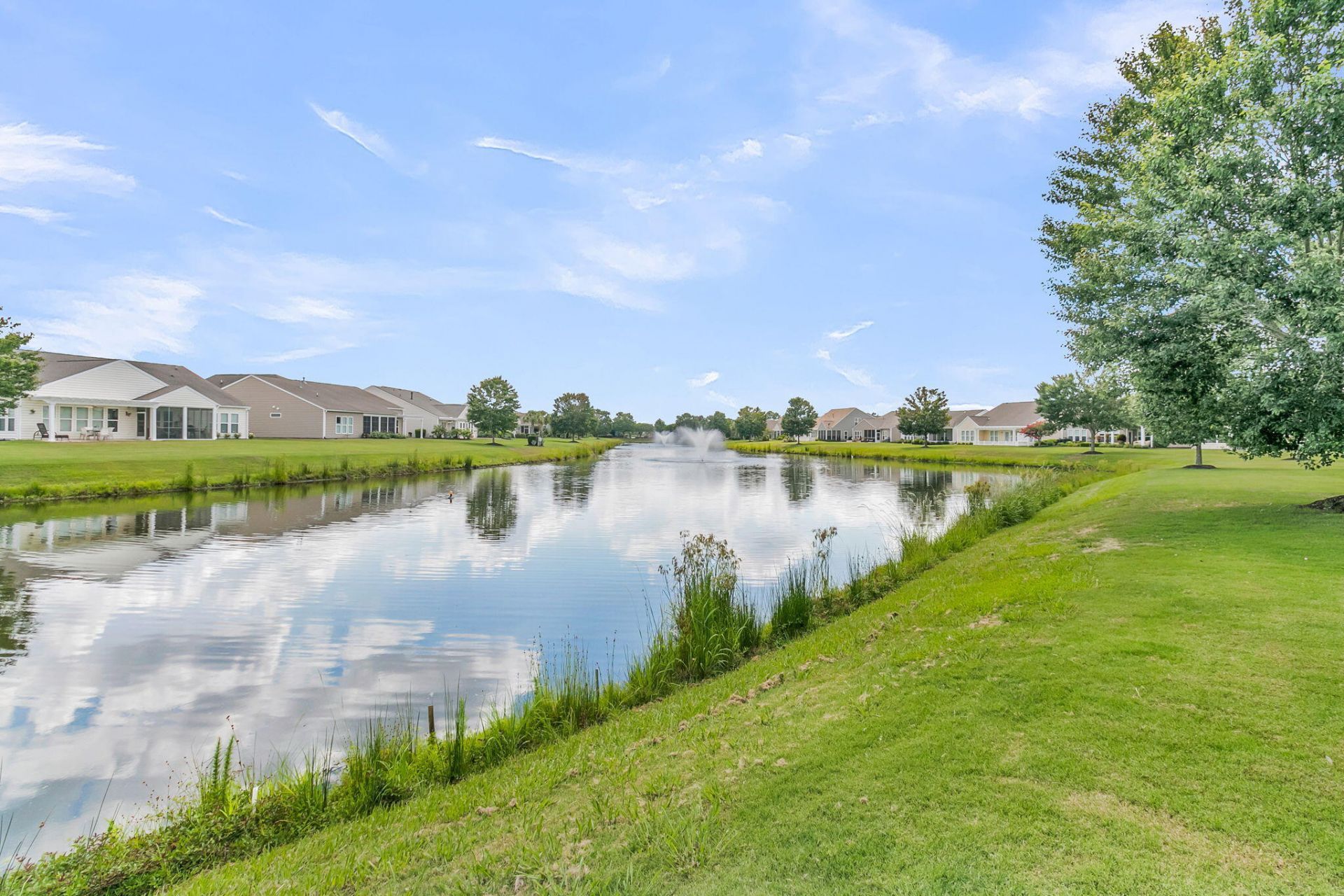 109 Harbor Point Court Photo 32