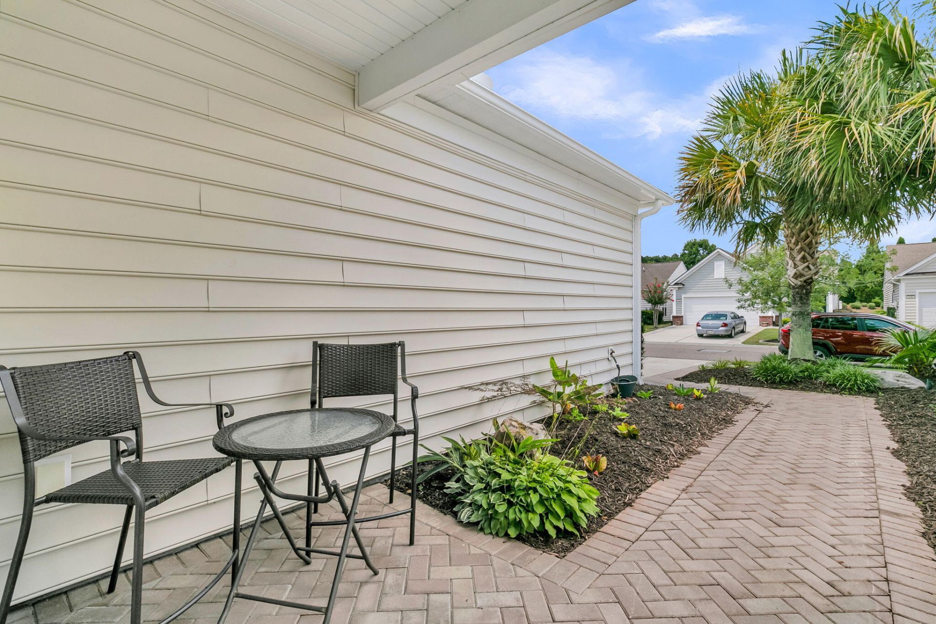 109 Harbor Point Court Photo 5