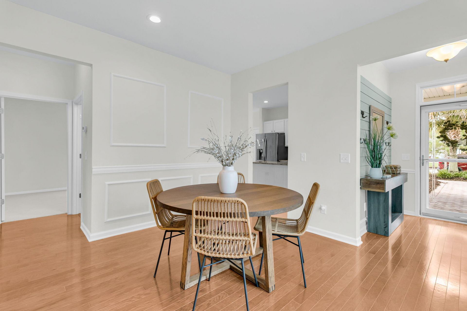 109 Harbor Point Court Photo 7