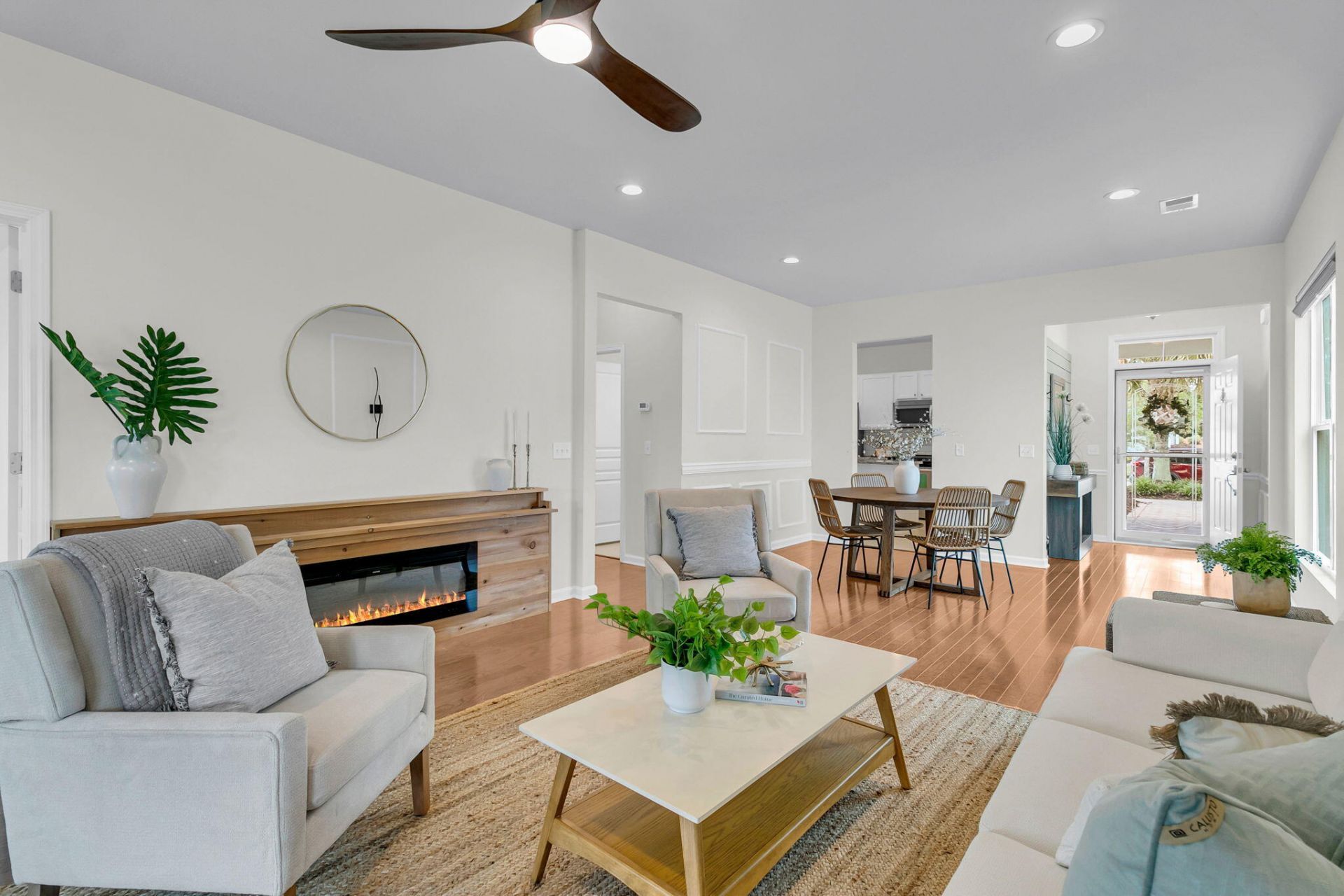 109 Harbor Point Court Photo 9