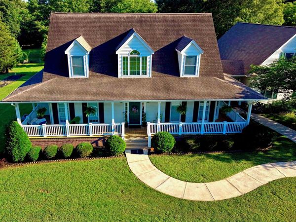 1311 Anna Dr, Tuscumbia, AL 35674